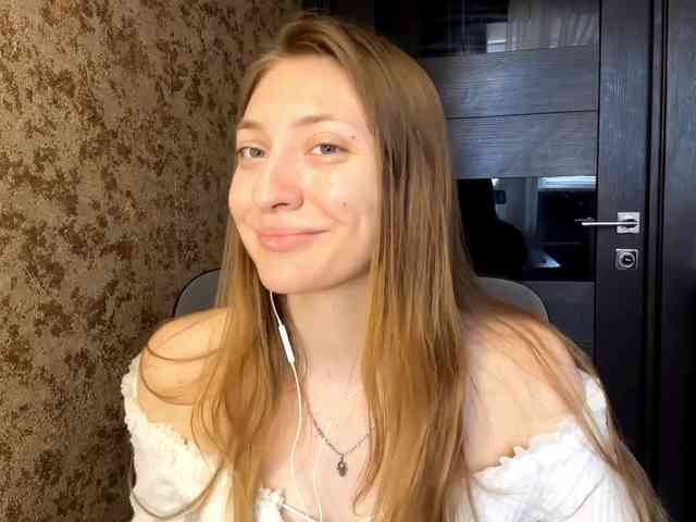 MyrticeDollen webcam