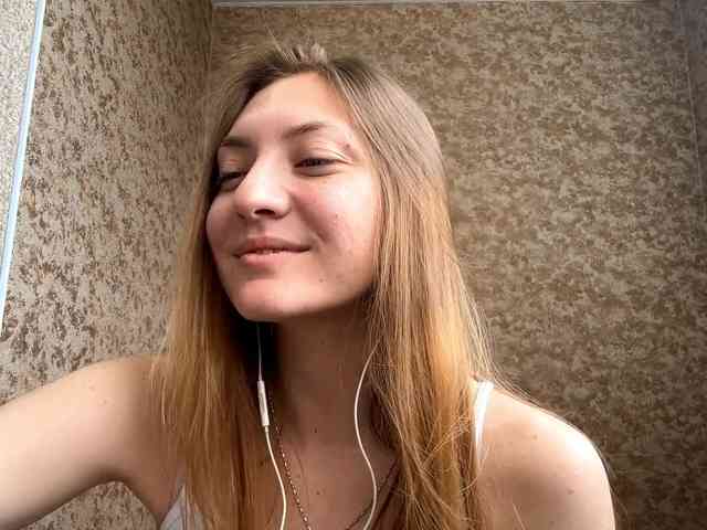 MyrticeDollen webcam