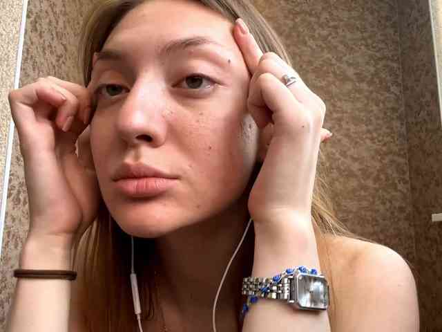 MyrticeDollen webcam