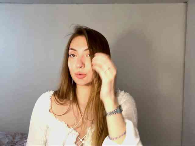 MyrticeDollen webcam