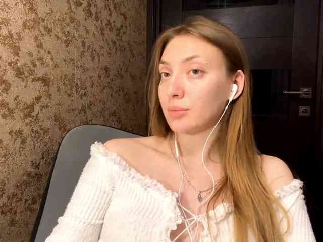 MyrticeDollen webcam