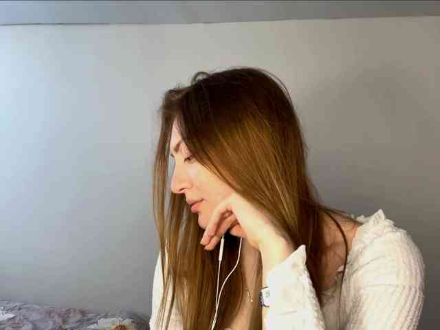MyrticeDollen webcam