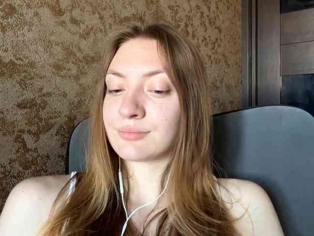 MyrticeDollen webcam