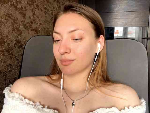 MyrticeDollen webcam
