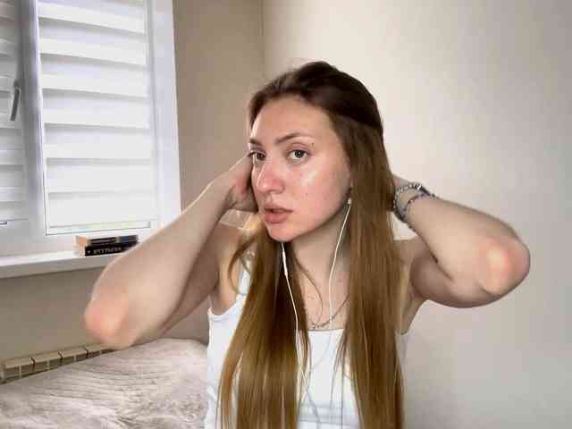 MyrticeDollen webcam