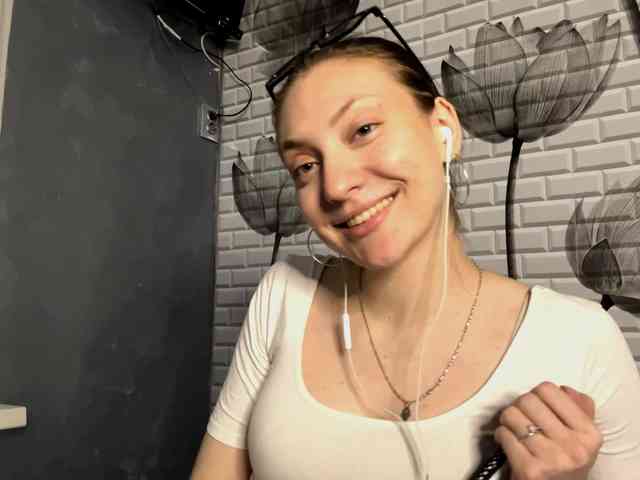 MyrticeDollen webcam