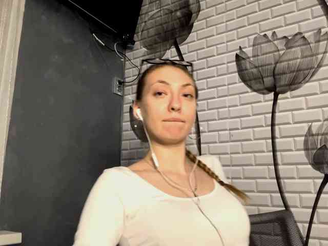 MyrticeDollen webcam