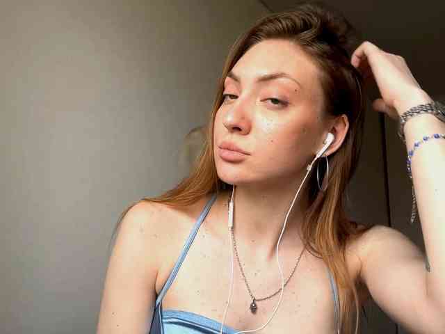MyrticeDollen webcam