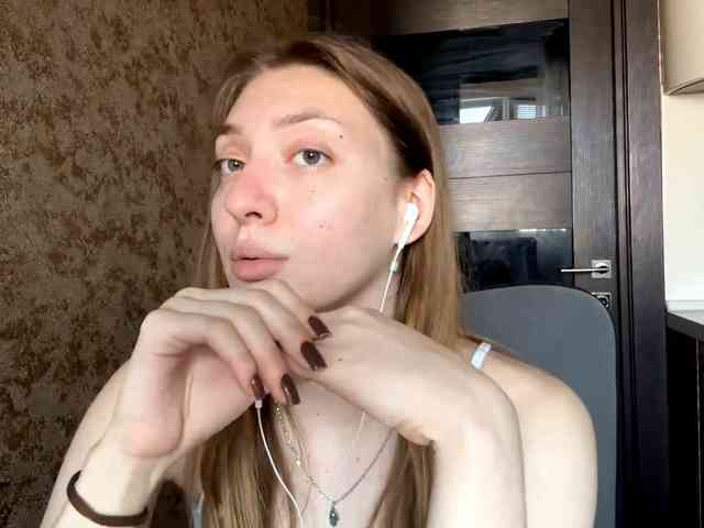 MyrticeDollen webcam
