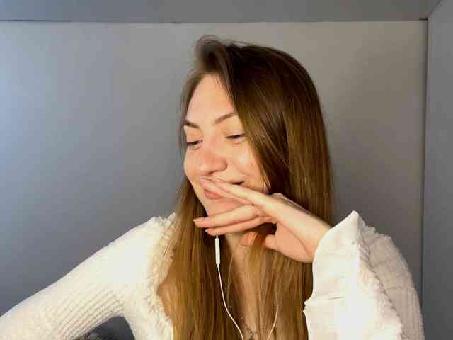 MyrticeDollen webcam
