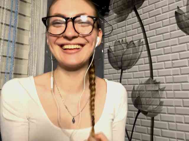 MyrticeDollen webcam