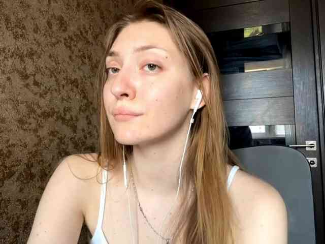 MyrticeDollen webcam