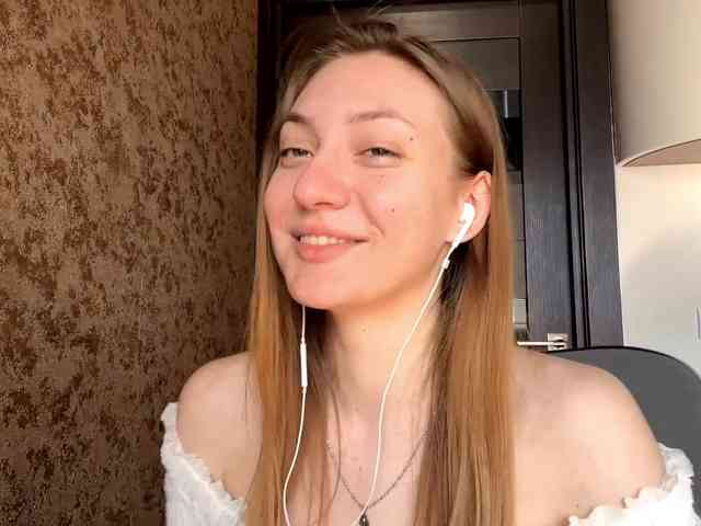 MyrticeDollen webcam
