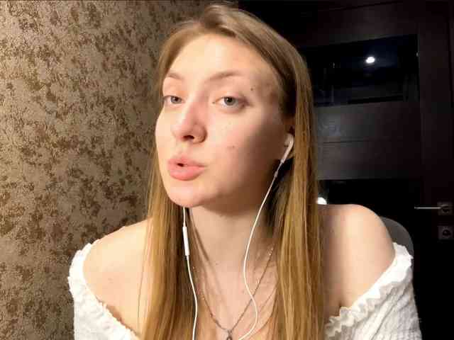MyrticeDollen webcam