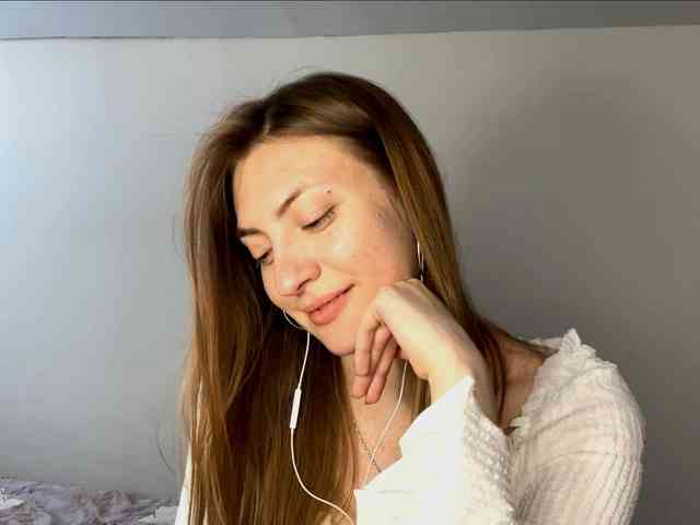MyrticeDollen webcam