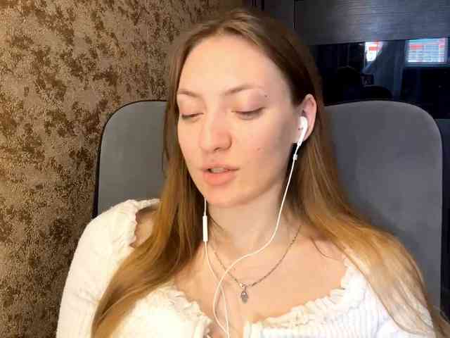 MyrticeDollen webcam