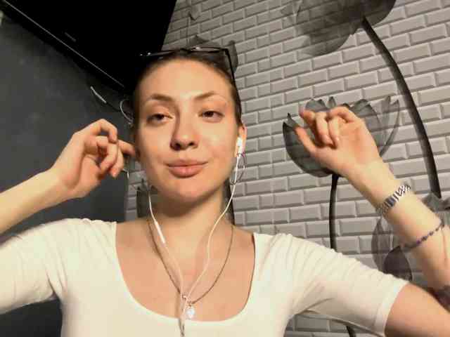 MyrticeDollen webcam