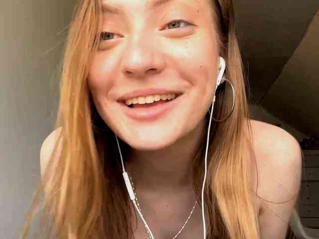 MyrticeDollen webcam