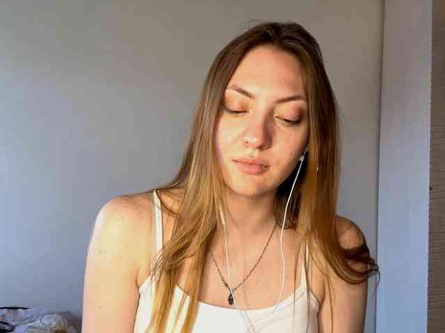 MyrticeDollen webcam