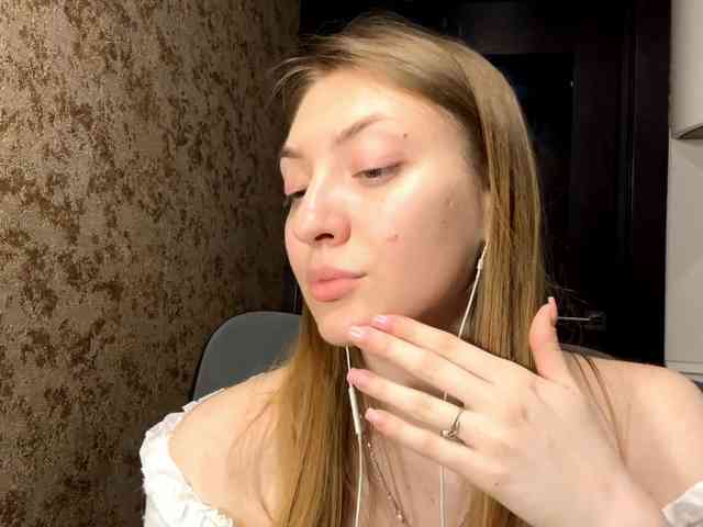 MyrticeDollen webcam