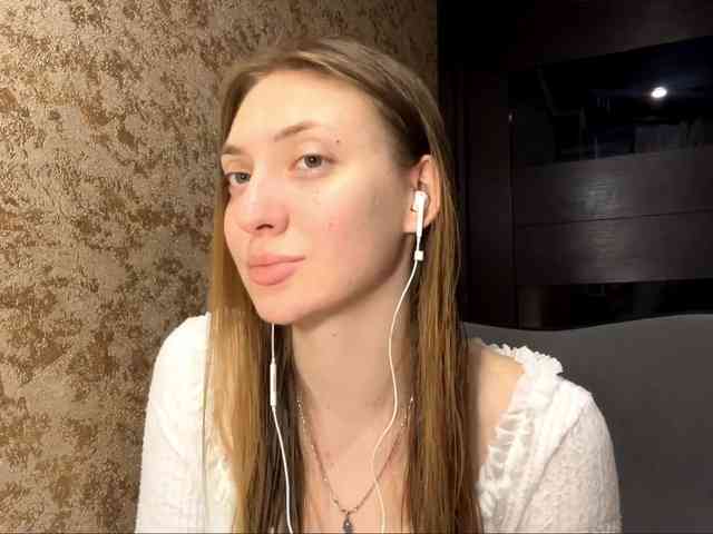 MyrticeDollen webcam