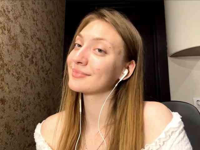 MyrticeDollen webcam