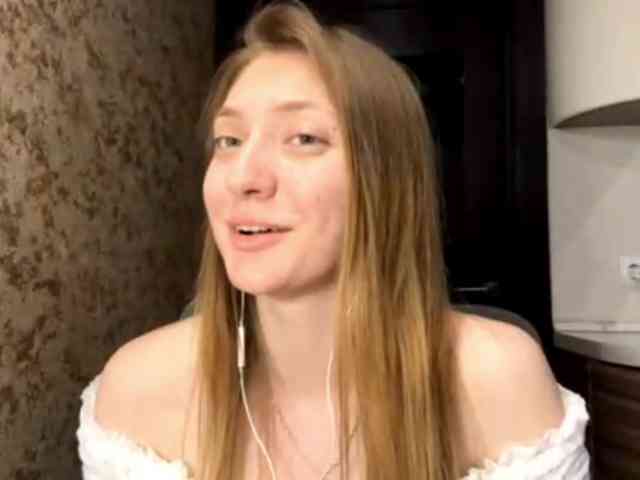 MyrticeDollen webcam