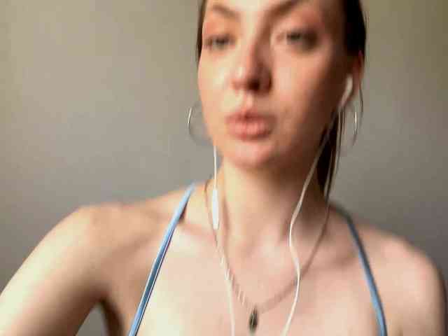 MyrticeDollen webcam