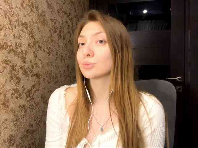 MyrticeDollen webcam