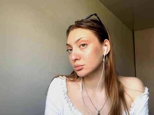 MyrticeDollen webcam