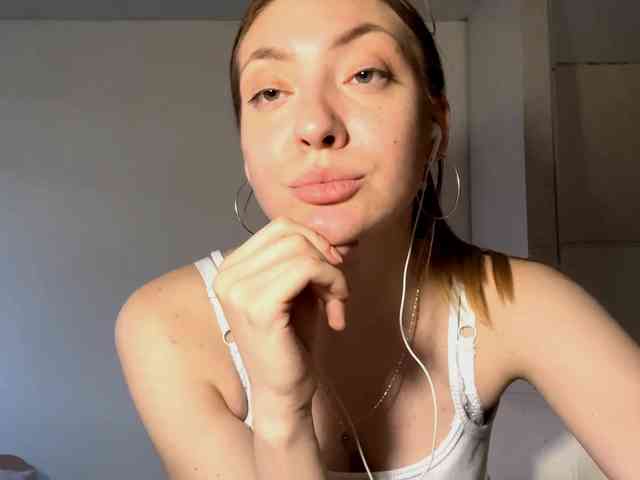 MyrticeDollen webcam