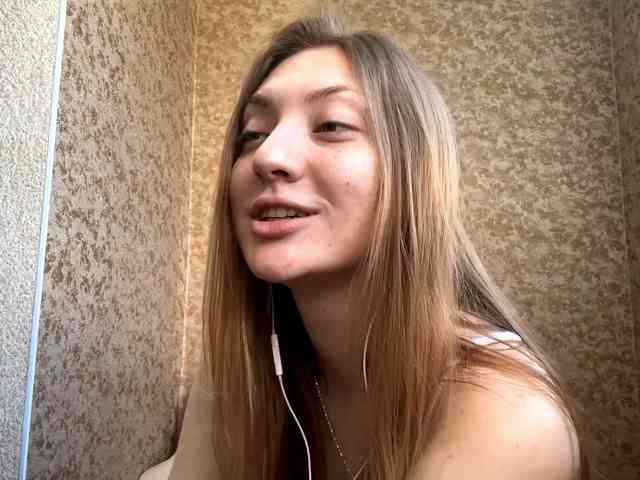 MyrticeDollen webcam