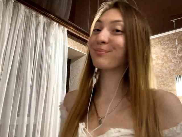 MyrticeDollen webcam