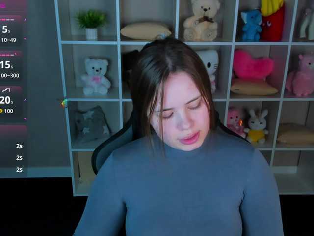 EricaElliott live cam on BongaCams