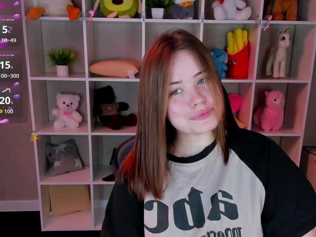 EricaElliott live cam on BongaCams