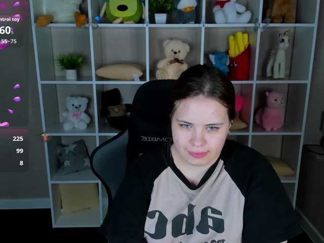 EricaElliott live cam on BongaCams