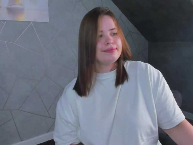 EricaElliott live cam on BongaCams