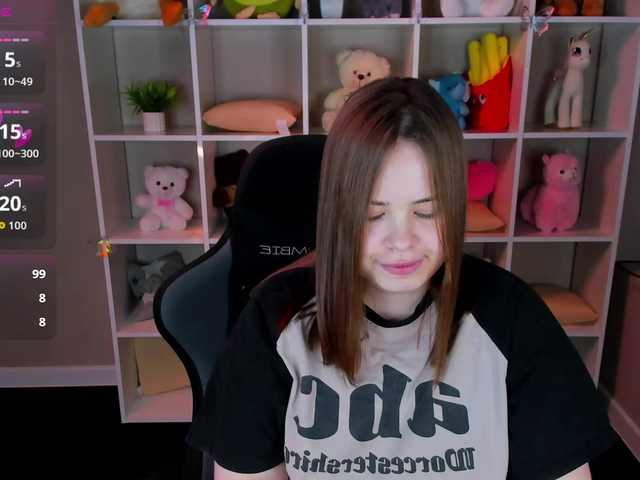 EricaElliott live cam on BongaCams