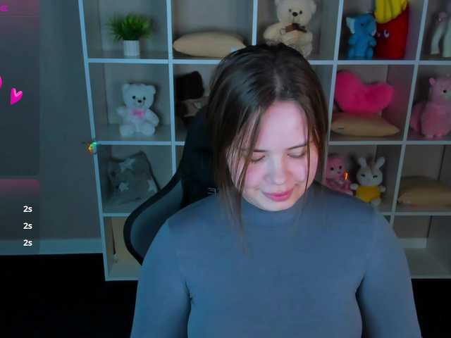 EricaElliott live cam on BongaCams