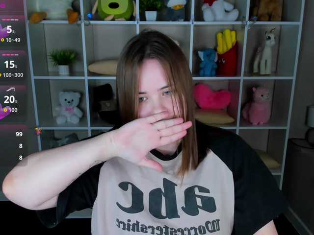 EricaElliott live cam on BongaCams