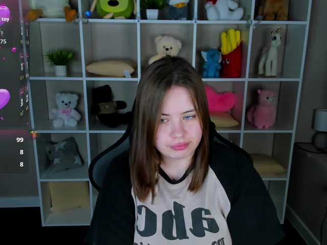 EricaElliott live cam on BongaCams