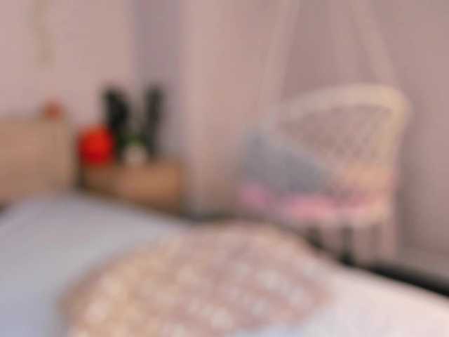 EricaElliott live cam on BongaCams