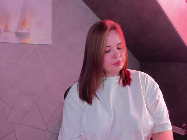 EricaElliott live cam on BongaCams