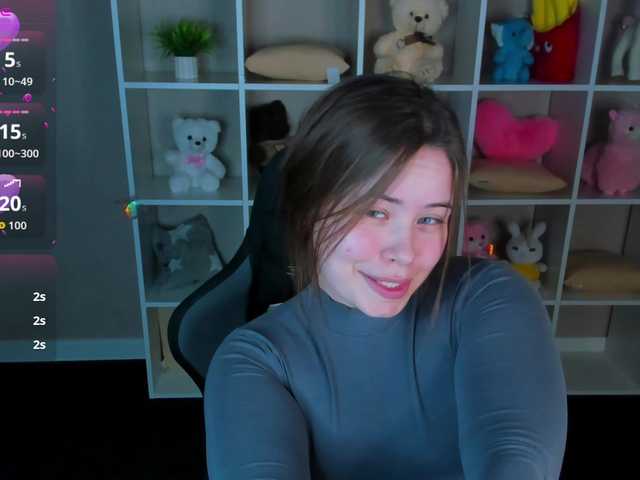 EricaElliott live cam on BongaCams