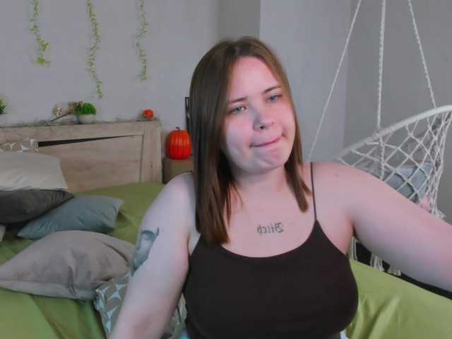 EricaElliott live cam on BongaCams