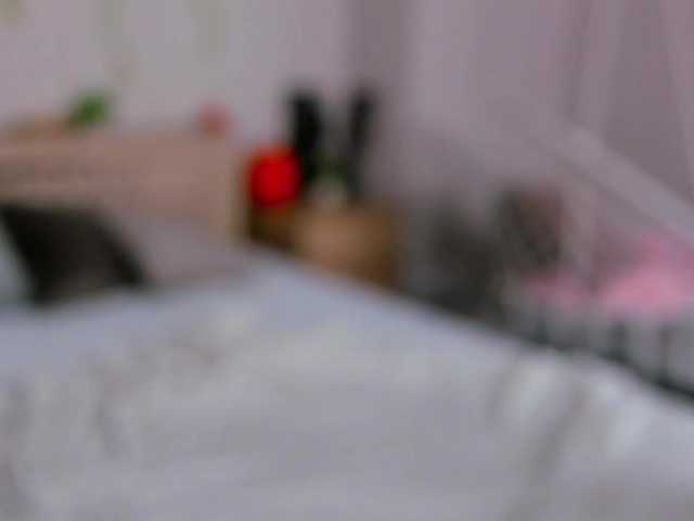 EricaElliott live cam on BongaCams