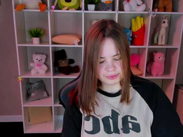 EricaElliott live cam on BongaCams