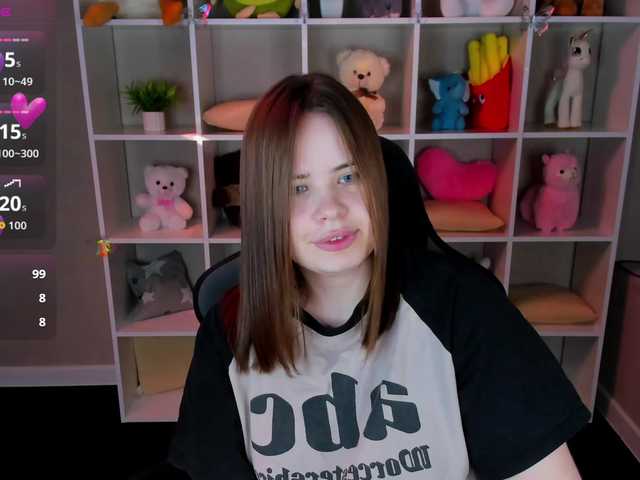 EricaElliott live cam on BongaCams