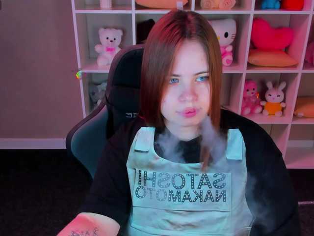 EricaElliott live cam on BongaCams
