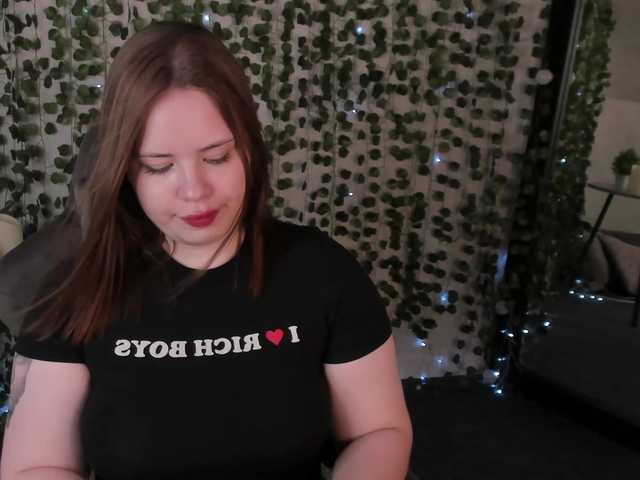 EricaElliott live cam on BongaCams